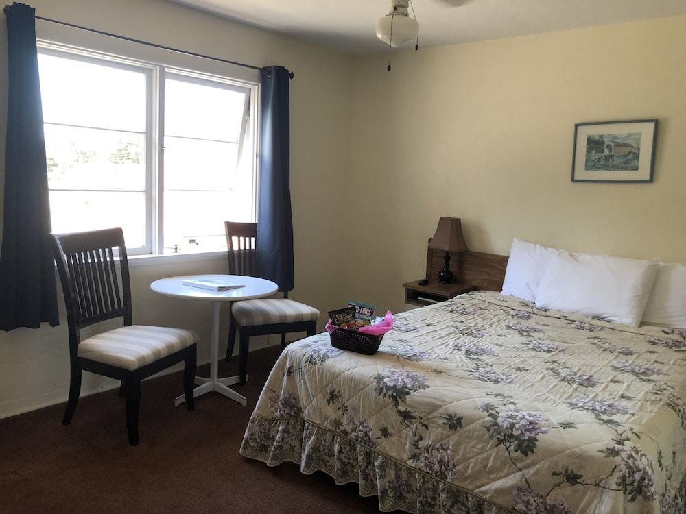 Florence Lighthouse Inn photo 16