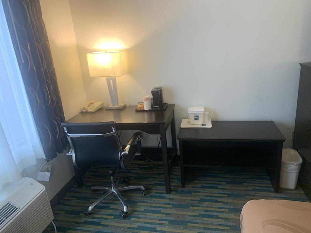 Quality Inn Winder photo 11