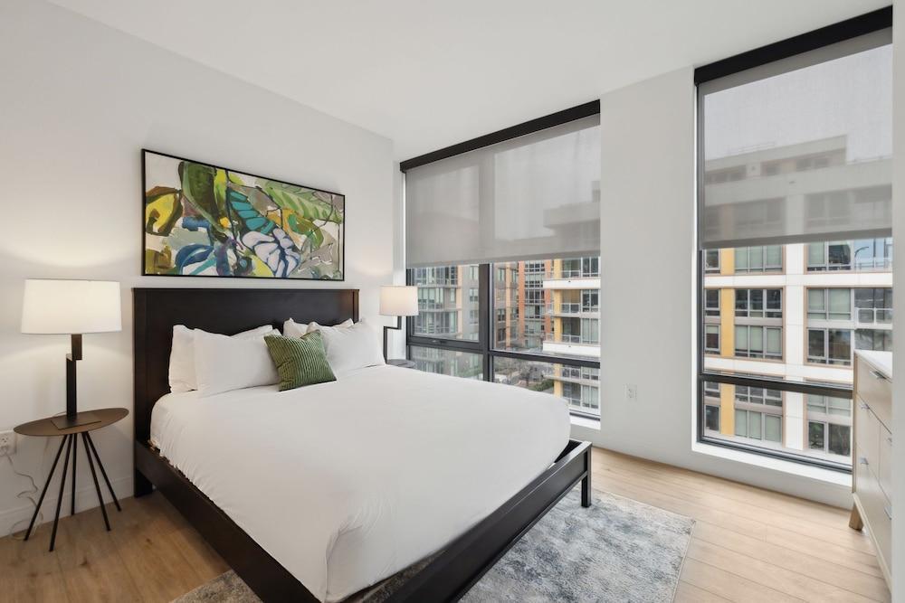 Placemakr Buzzard Point photo 67