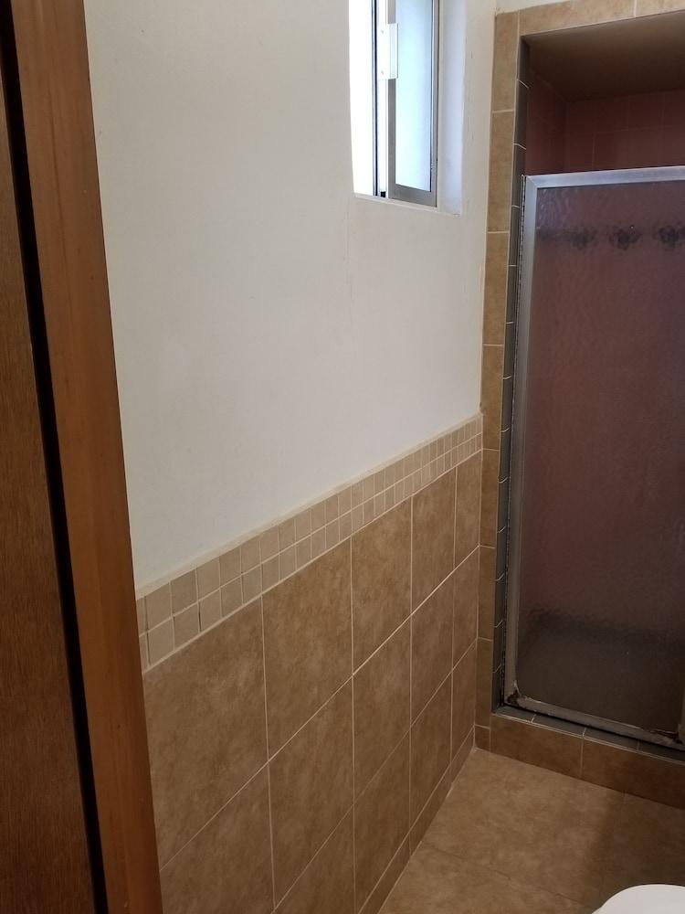 Valley Inn photo 10