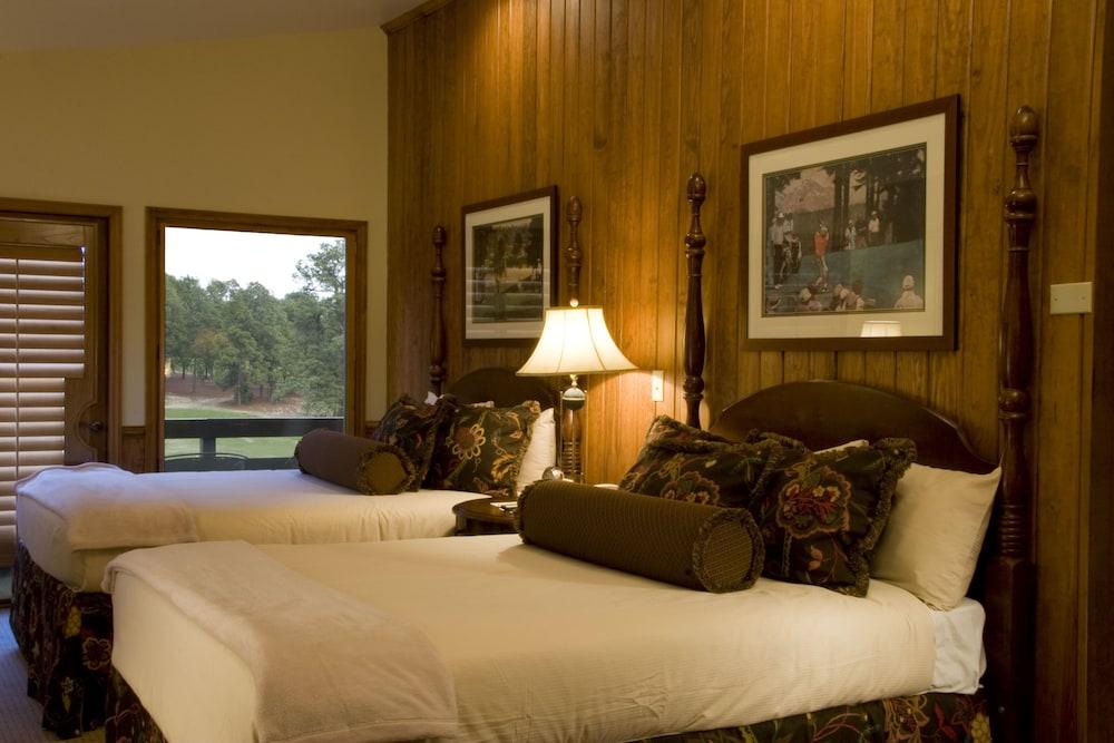 Pine Needles Lodge & Golf Club photo 17