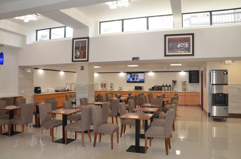 Lic Plaza Hotel photo 17