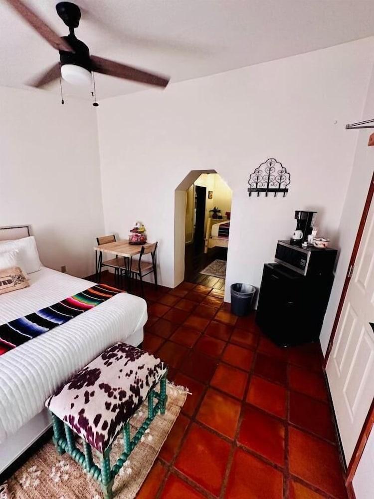 Adobe Rose Inn photo 20