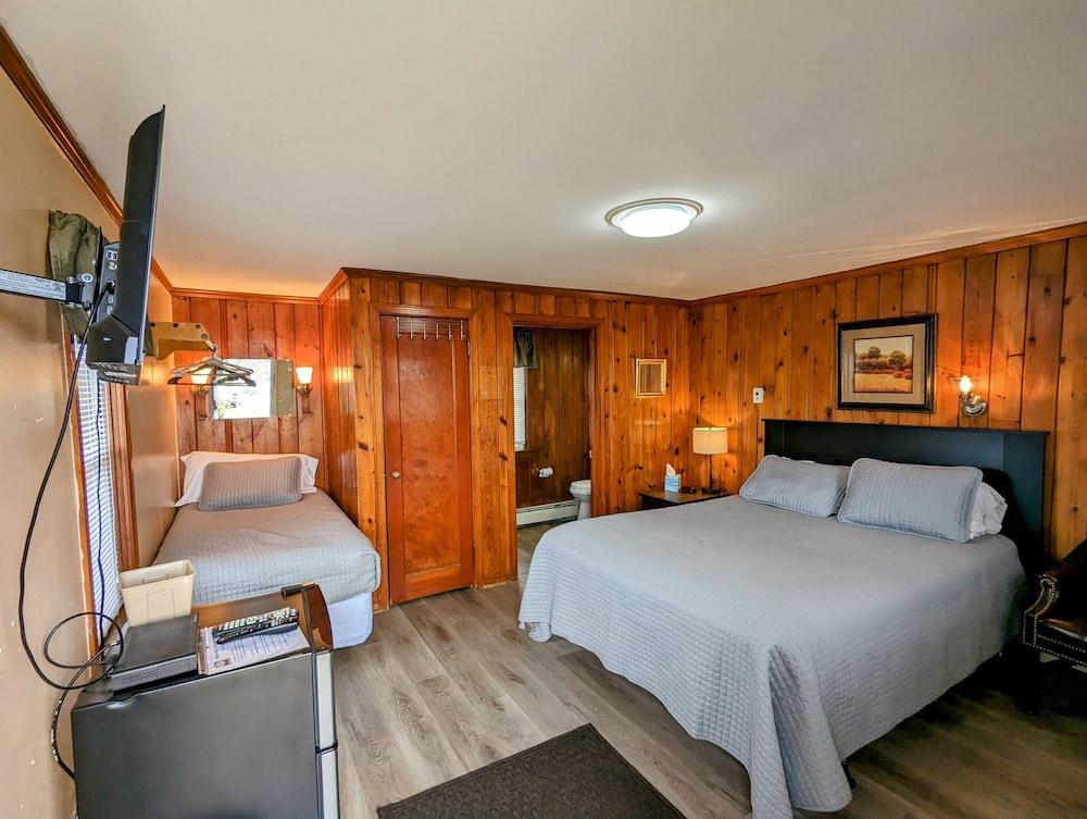 Riverside Motel photo 84