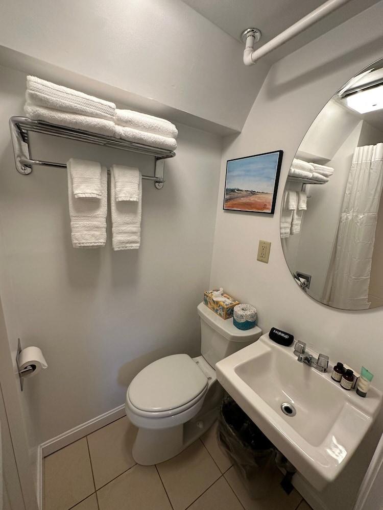 Inn on Shore Road photo 87