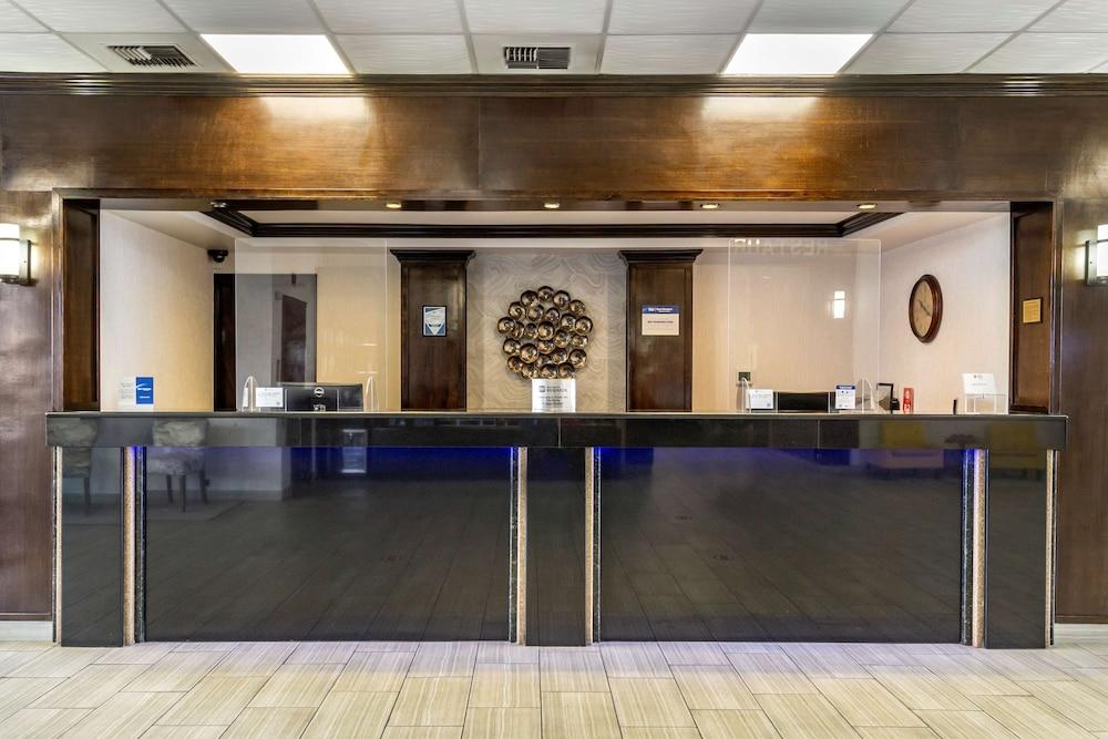 Best Western Plus Lake Front Hotel photo 42