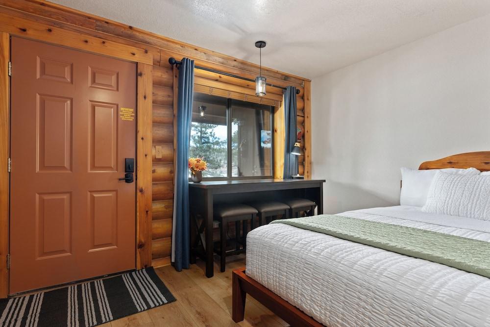 Duck Creek Village Inn photo 15