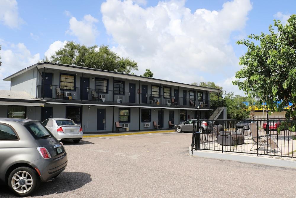 Dunedin Cove Motel photo 17