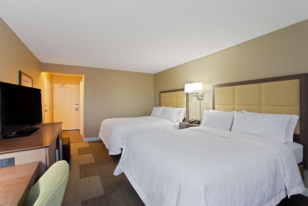 Hampton Inn Sault Ste Marie photo 10
