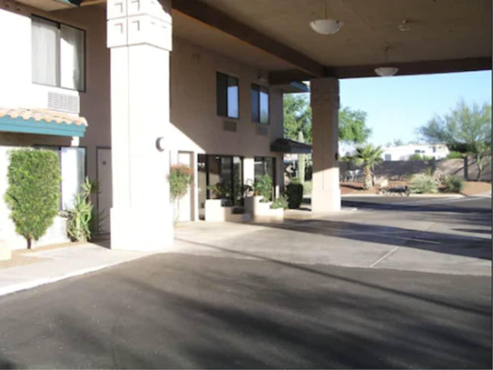 Catalina Inn photo 11