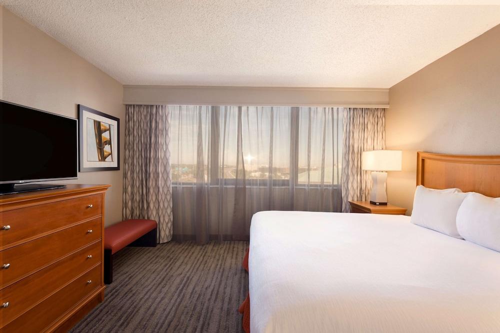 Embassy Suites by Hilton Orlando International Dr ICON Park photo 10