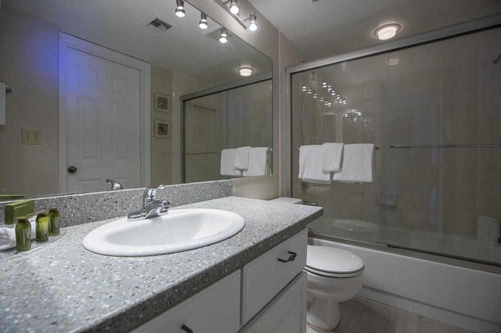 Ocean Pointe Suites at Key Largo photo 12