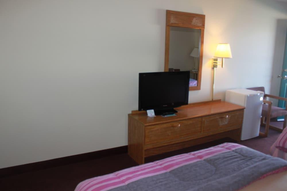 Ozark Valley Inn photo 22