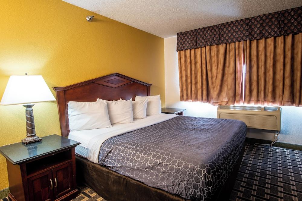 Blue Way Inn & Suites Eagan photo 3