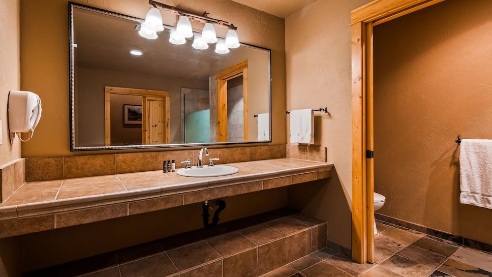 Best Western Ponderosa Lodge photo 26