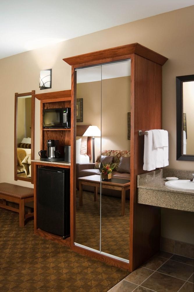 The Lodge at Deadwood Gaming Resort photo 14
