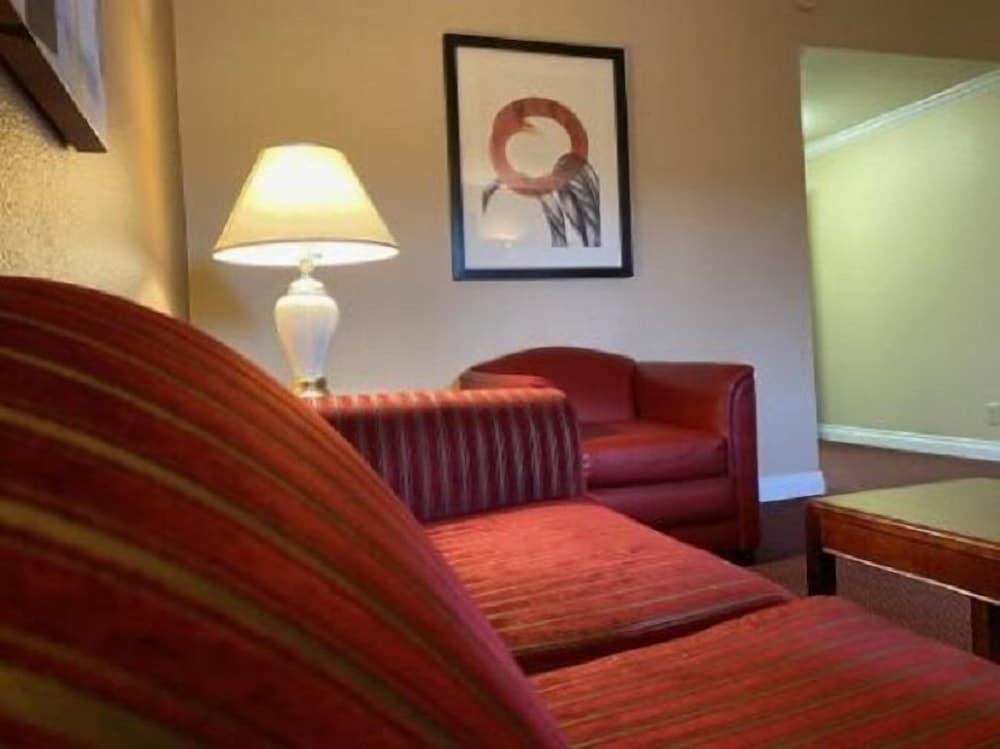 Hotel Saddleback Los Angeles - Norwalk photo 16