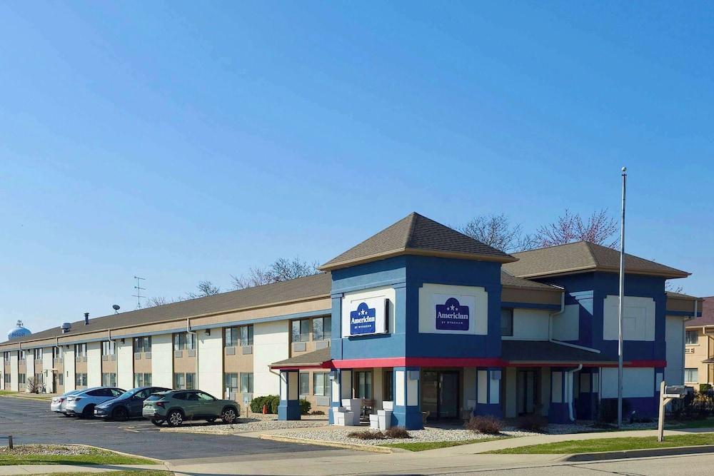 AmericInn by Wyndham Beloit photo 18
