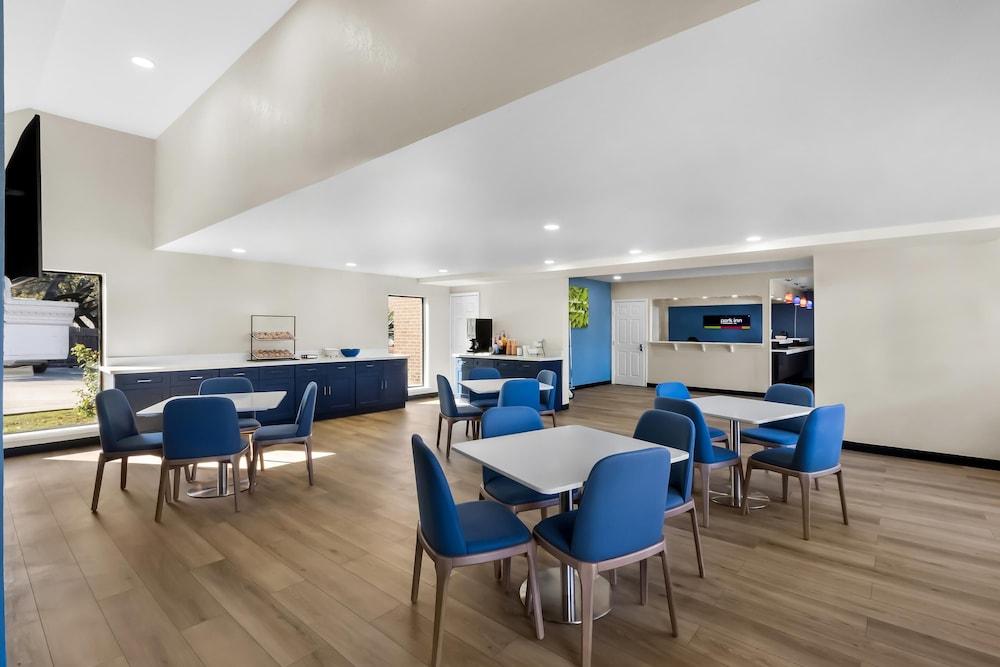 Park Inn by Radisson photo 46
