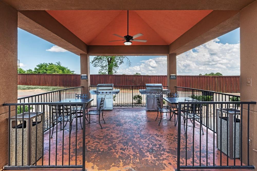 Candlewood Suites Mount Pleasant by IHG photo 81