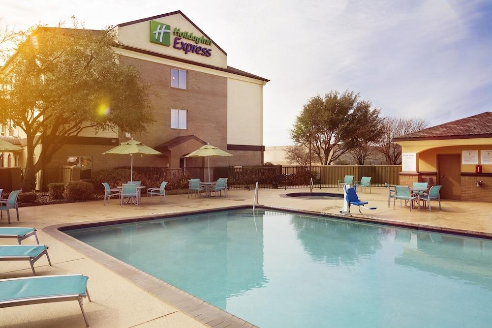 Holiday Inn Express & Suites DFW - Grapevine by IHG photo 16