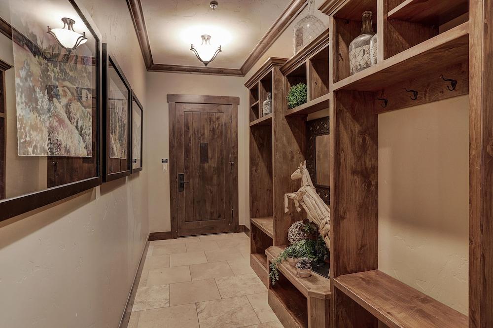Crystal Peak Lodge, A Vail Resorts Property photo 51