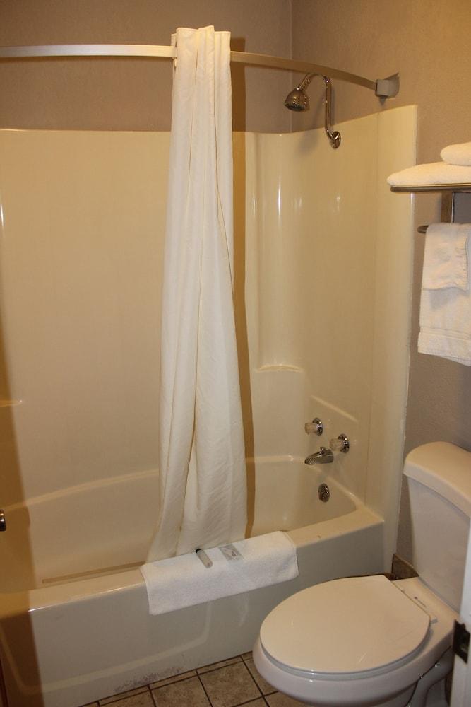 Interstate Motel photo 7