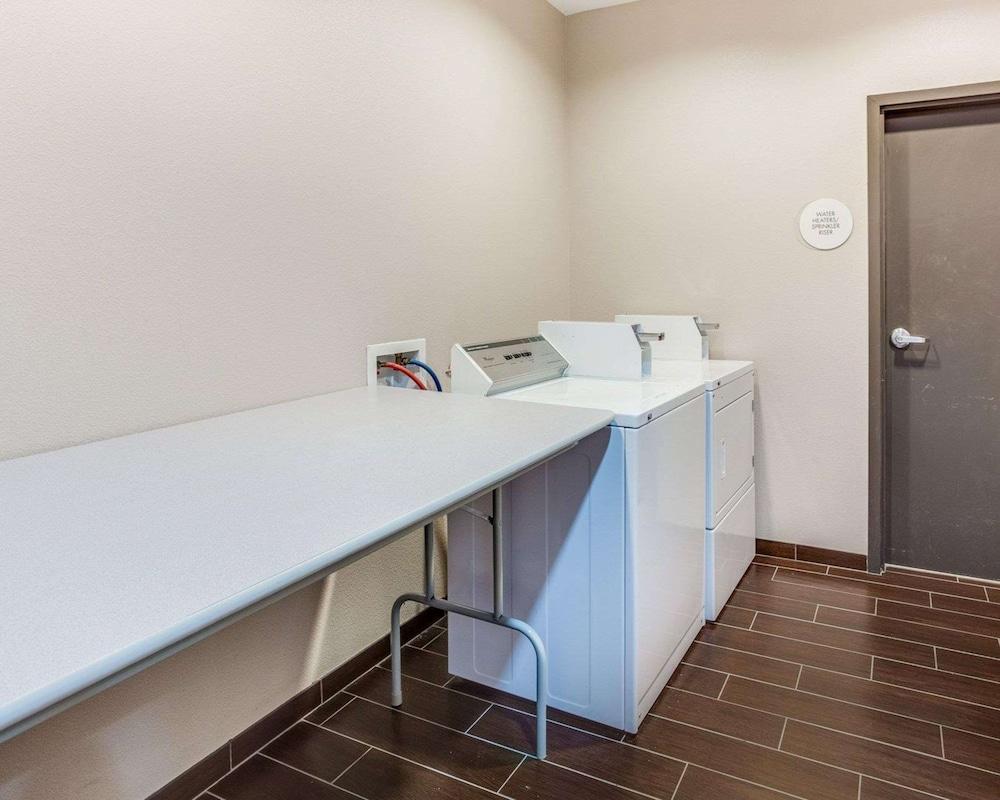 Comfort Suites Mandeville - Covington photo 12