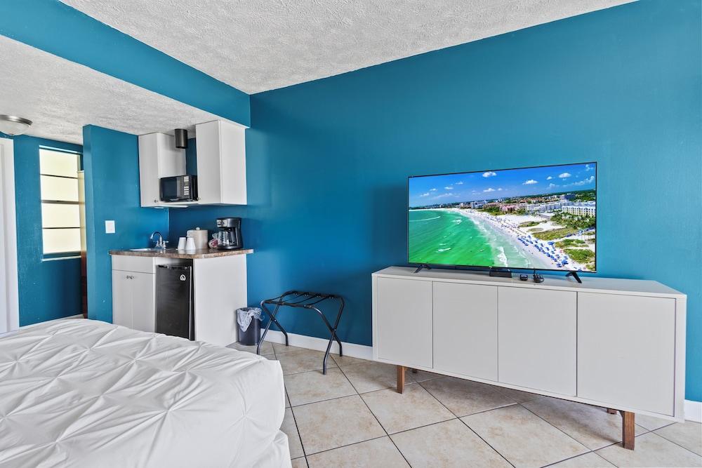 Oceanfront Inn photo 43
