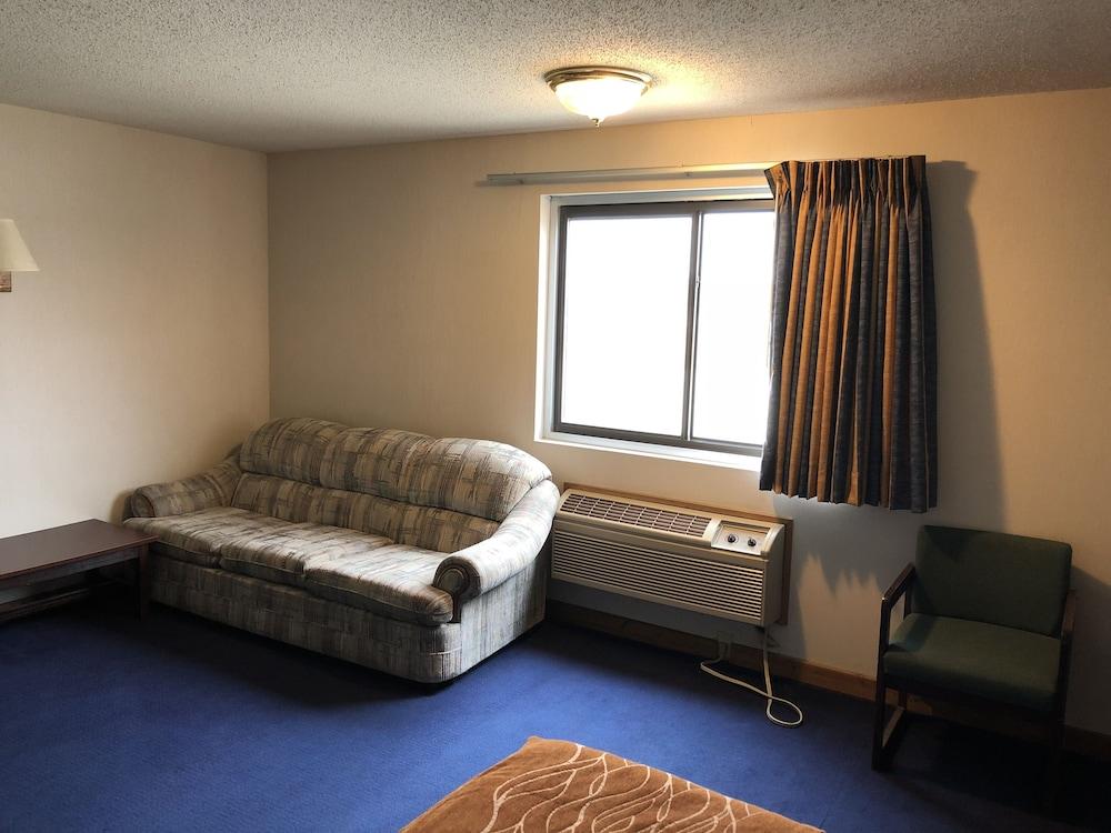 Denison Inn & Suites photo 25