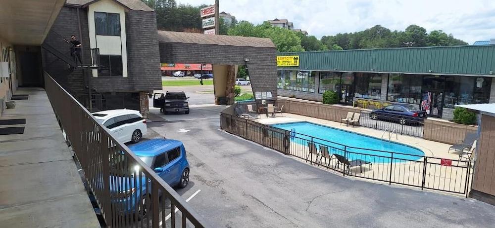 Tennessee Mountain Lodge Riverside by OYO photo 20