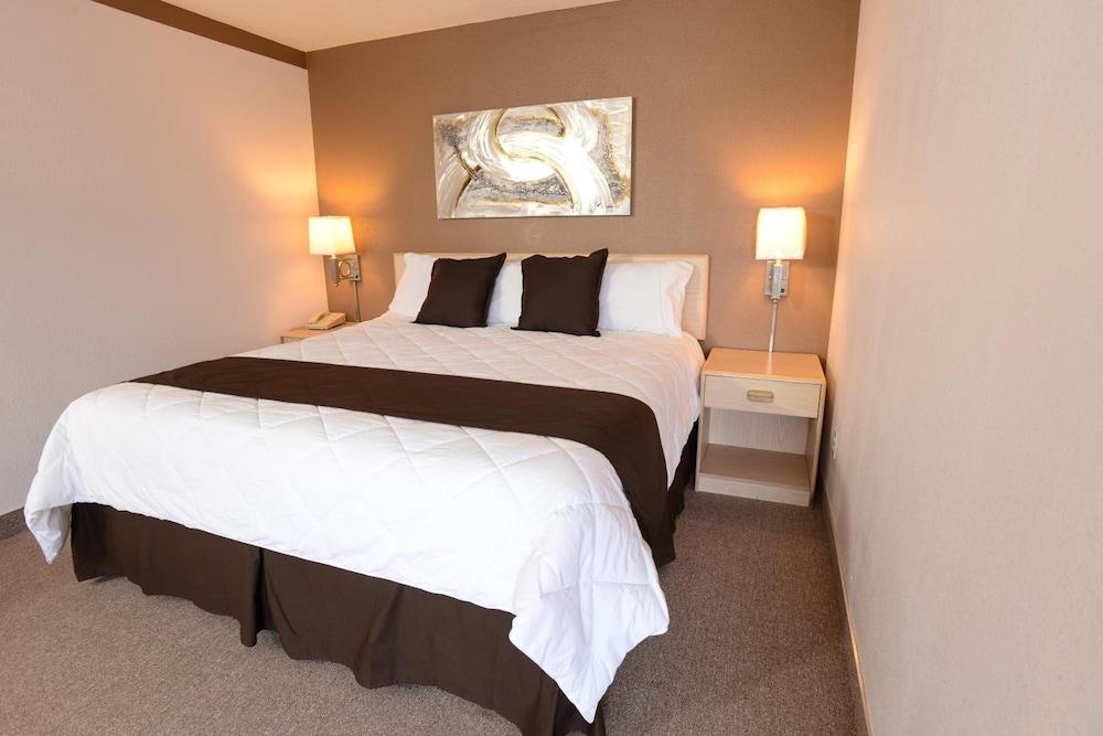 Burlington Inn photo 14