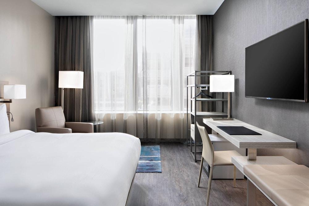 AC Hotel by Marriott Grand Rapids Downtown photo 12
