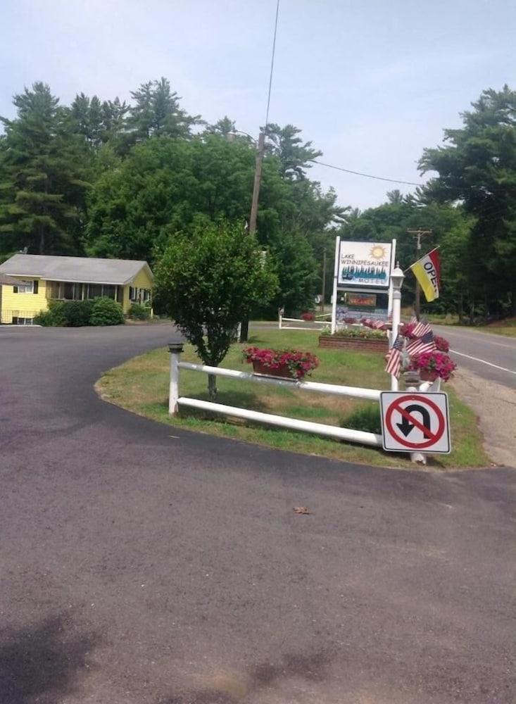 Lake Winnipesaukee Motel photo 57