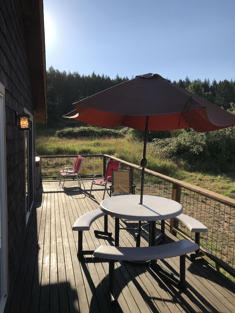 Deer Harbor Inn photo 44