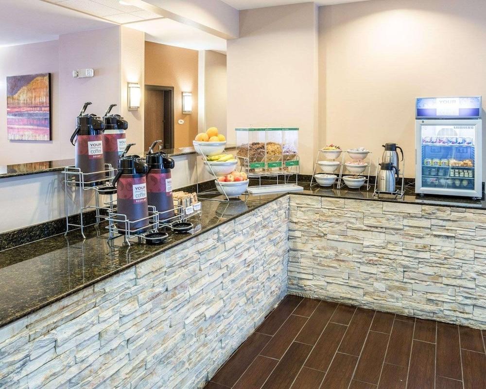 Comfort Suites Mandeville - Covington photo 15