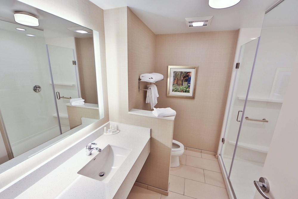 Fairfield Inn & Suites by Marriott Savannah Midtown photo 21