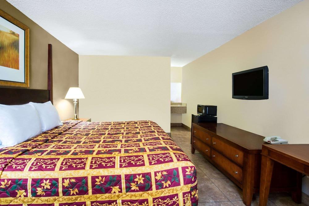 Knights Inn Orlando photo 10