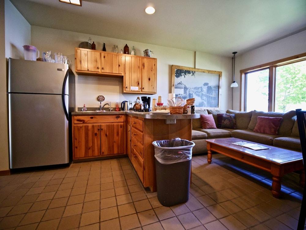 Whaleback Inn photo 30