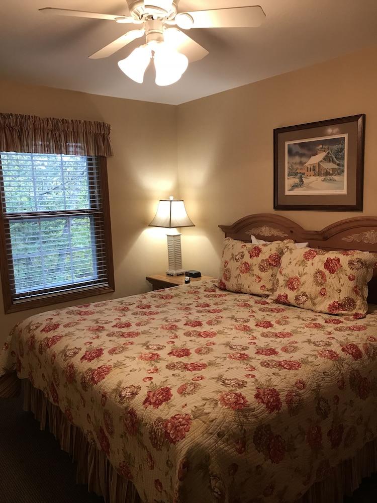 Bay Breeze Resort photo 38