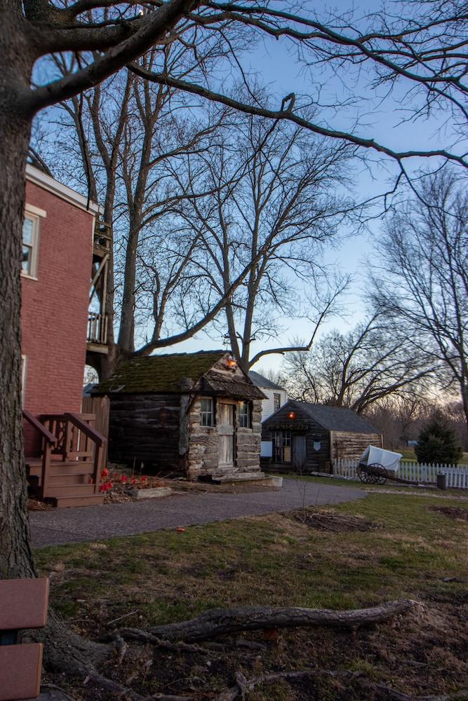 Nauvoo Temple House Hotel photo 59