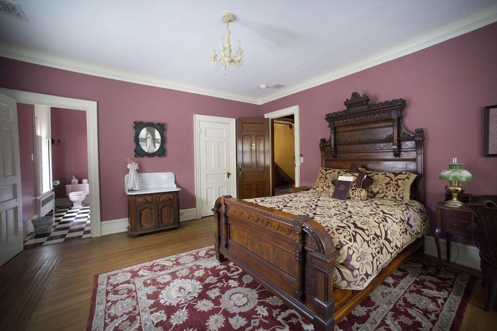 The Peter Herdic Inn photo 23