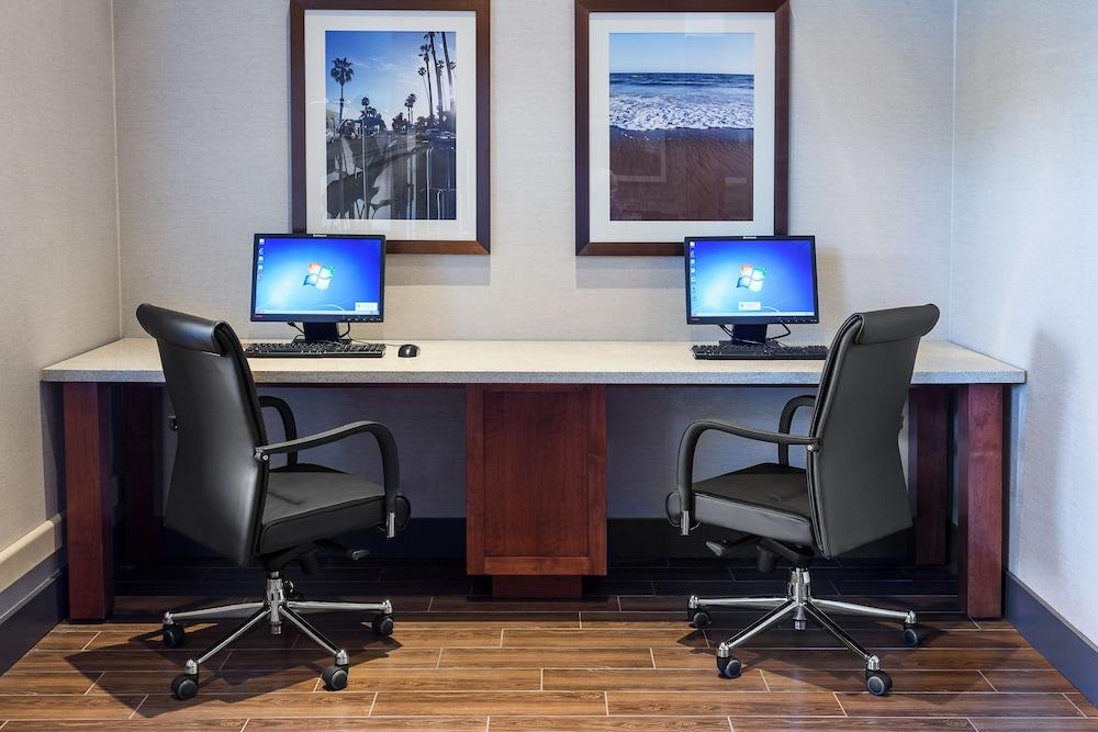 Holiday Inn Express & Suites Carpinteria by IHG photo 21
