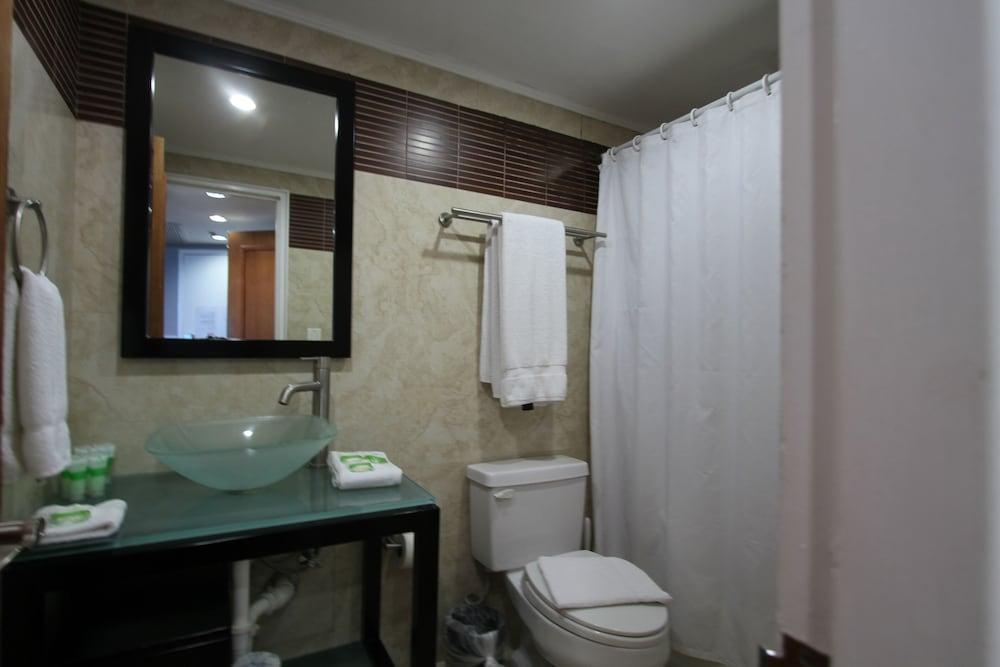 Soleil Apartments at Castle Beach Club photo 72
