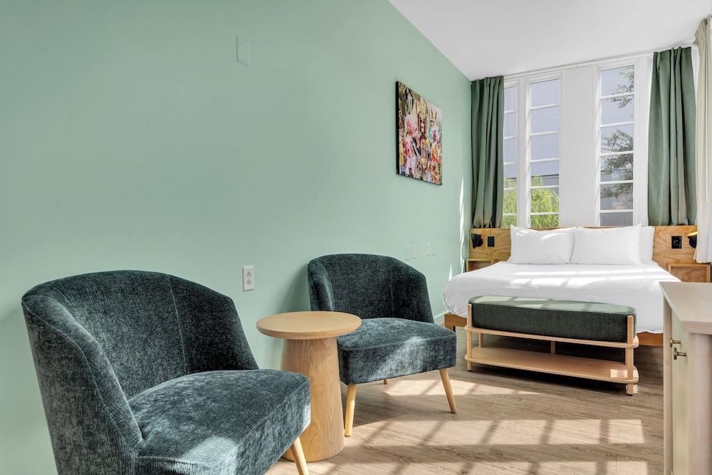 The Quisby Hotel photo 13