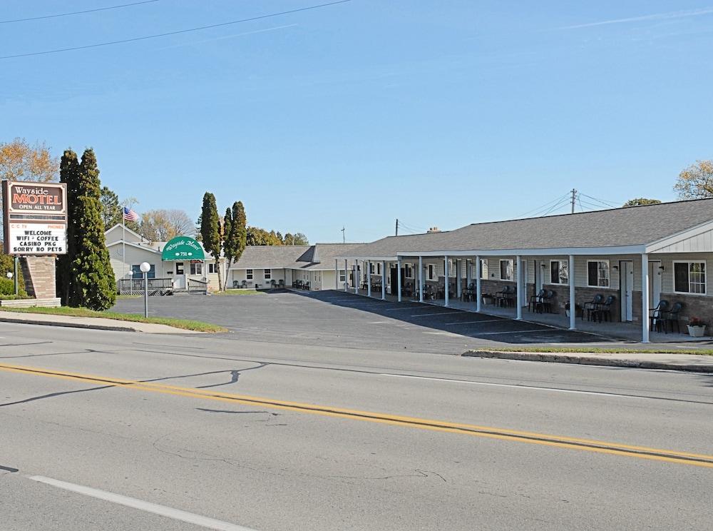 Wayside Motel photo 12