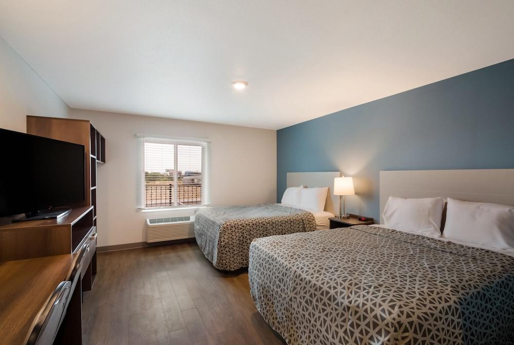Woodspring Suites Austin Central photo 13