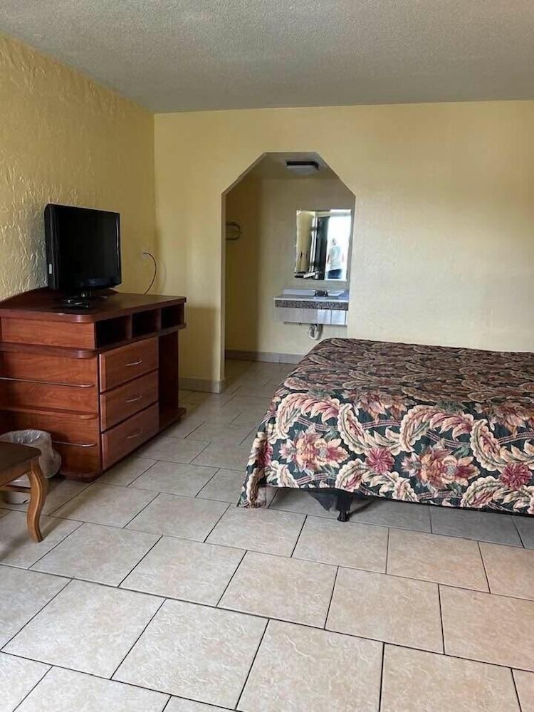 Sebastian Inn photo 5
