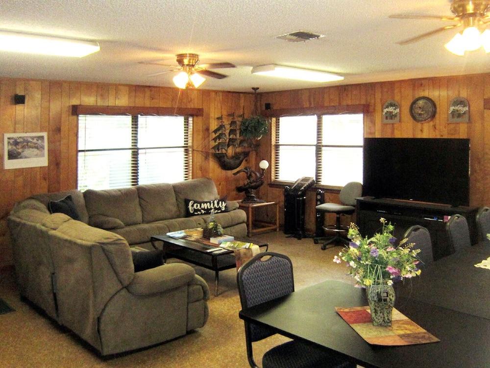 Riverside Lodge Resort photo 11