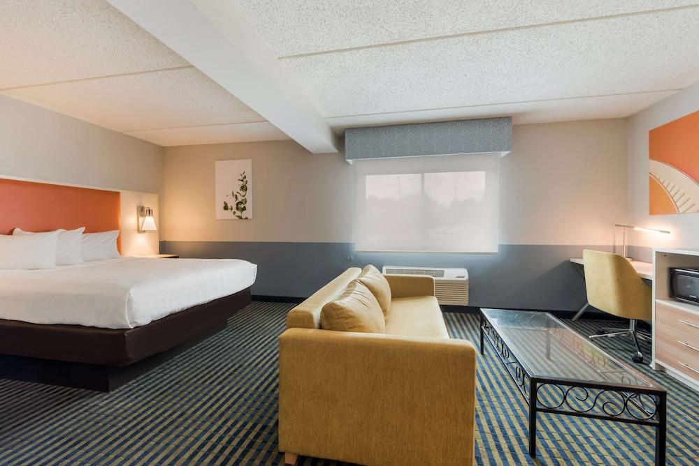 Baymont by Wyndham Westampton photo 3